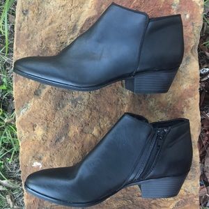 St John’s Bay booties